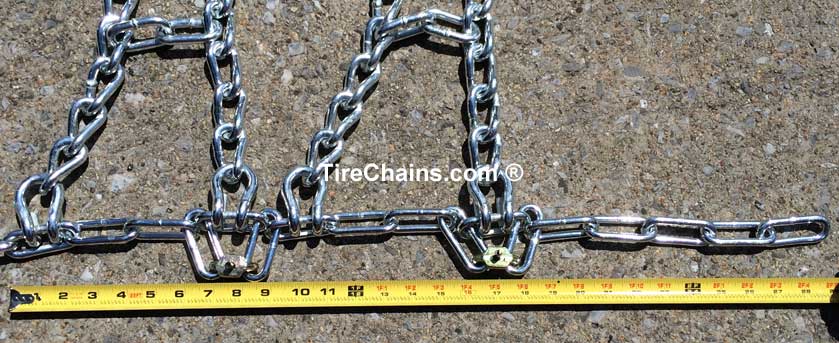 tire chains with repair pin couplers
